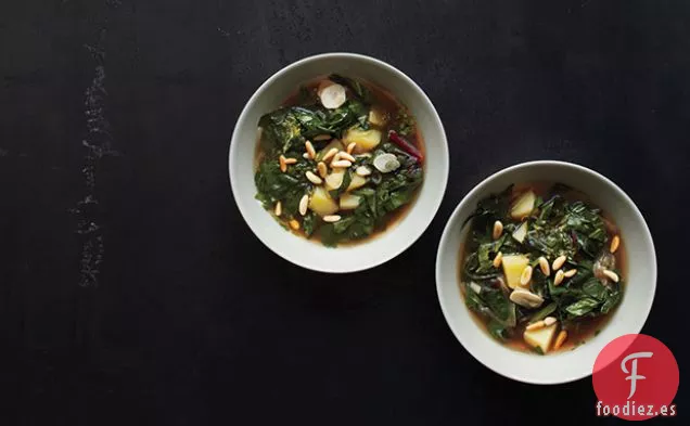 Sopa de Tres Verduras con Gremolata de Espinacas