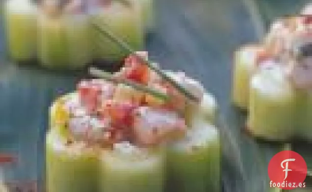 Ceviche De Camarones En Tazas De Pepino