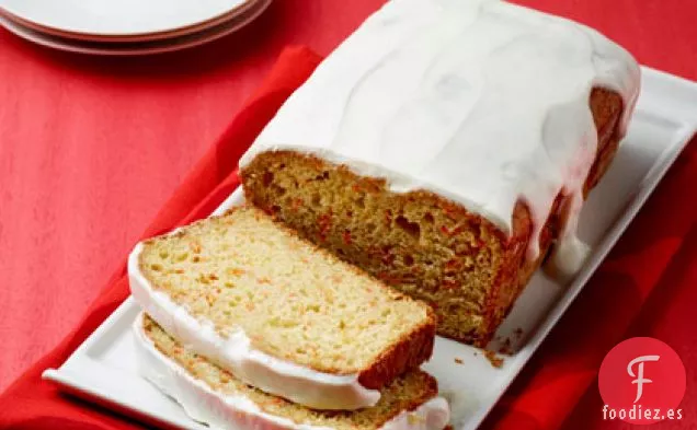 Pastel de Pan de Zanahoria con Glaseado de Yogur