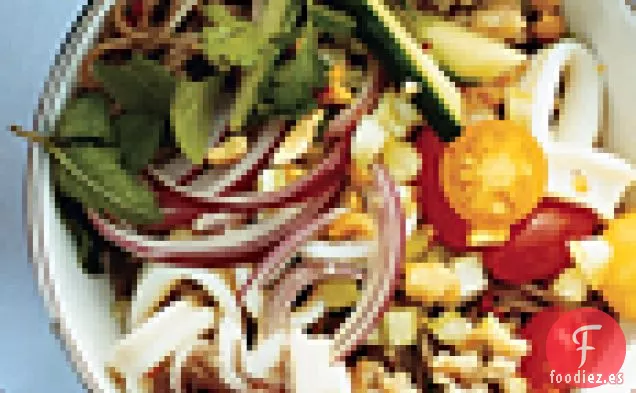 Ensalada de Calamares y Fideos de Cerdo