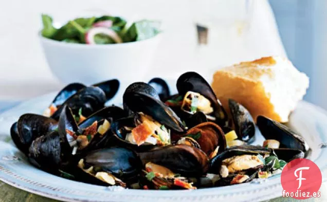 Mejillones Estofados a la Sidra con Tocino