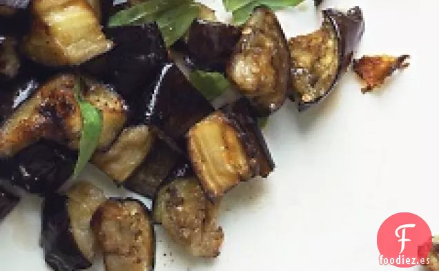 Berenjena Asada Con Albahaca
