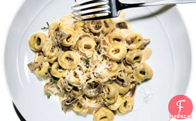 Tortellini con Salsa de Champiñones Porcini