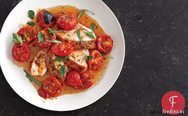 Pollo con Tomates Asados a Hierbas y Salsa de Sartén