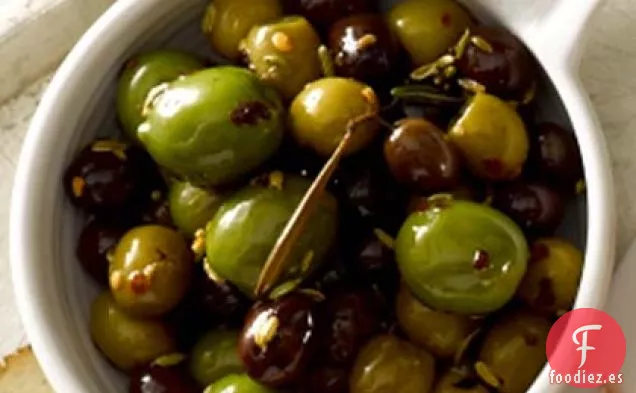 Aceitunas Calientes con Romero