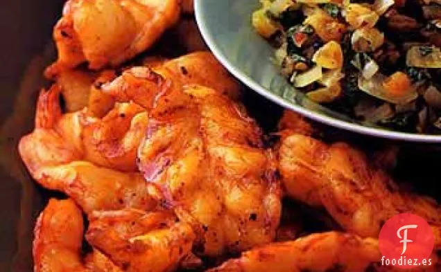Camarones al Estilo Tandoori a la Parrilla con Chutney de Menta