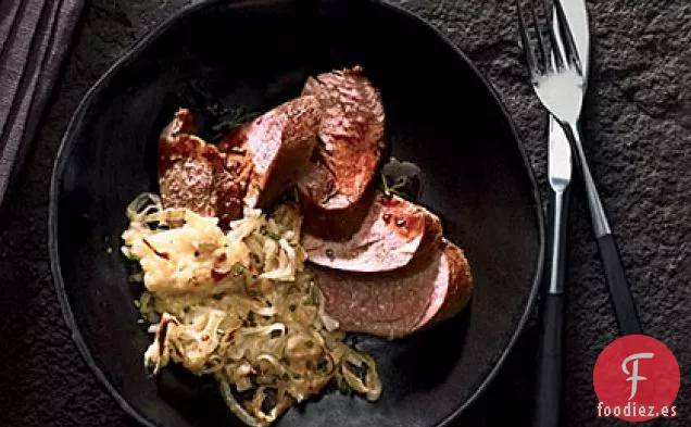 Lomo de Cerdo Ahumado con Salsa de Bourbon y Romero