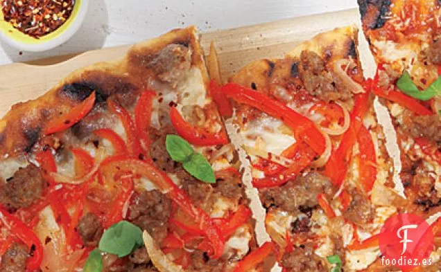 Pizza de Salchichas, Pimienta y Cebolla