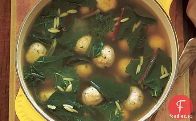 Sopa de Albóndigas de Pollo y Verduras