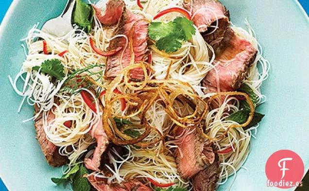 Ensalada de Fideos de Carne Vietnamita