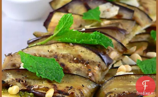 Pizza De Berenjena Con Pesto Fresco Y Piñones