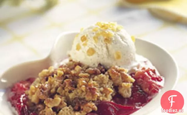 Crujiente de Ciruela y Nuez con Helado de Jengibre