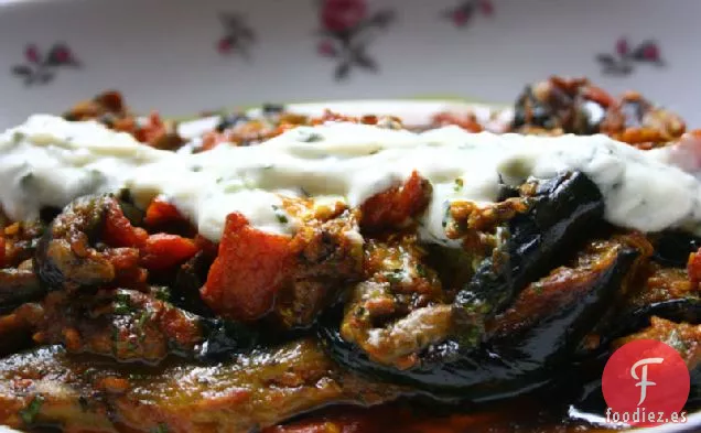 Burani Bonjon (berenjena estofada picante)