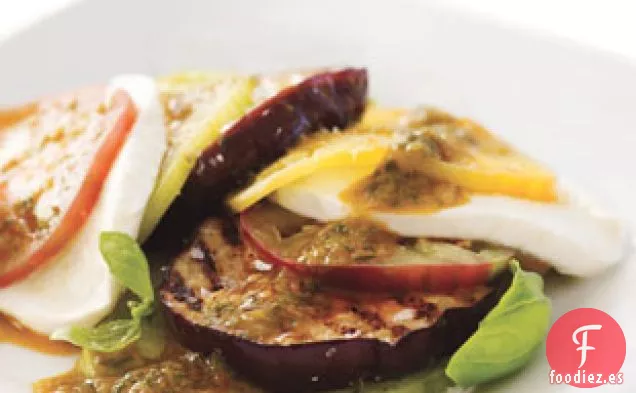Caprese De Berenjena Con Vinagreta De Tomate Y Albahaca A La Parrilla