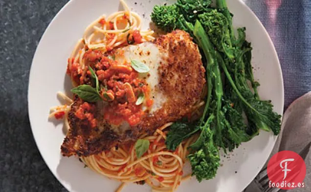 Pollo a la Parmesana con Espaguetis
