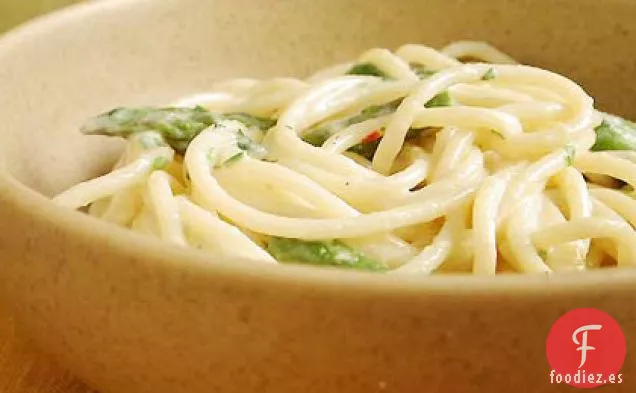 Espaguetis con Mozzarella Ahumada