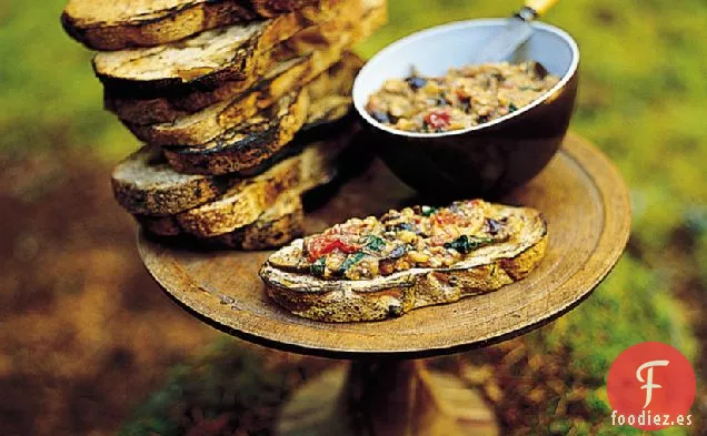 Bruschetta De Berenjena Con Tomate Y Albahaca