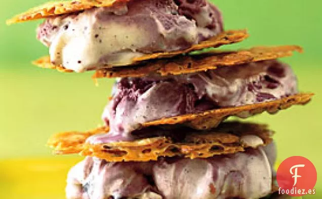 Sándwiches de Helado de Almendras a la Florentina y Frambuesas Negras