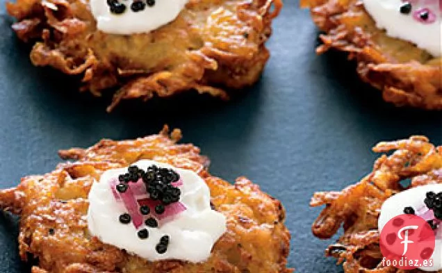 Caviar Americano con Crujientes Tortitas de Patata Dorada Yukon