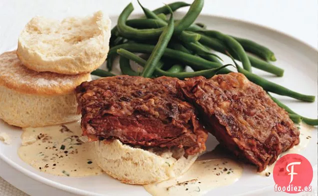 Filete de Falda de Pollo Frito con Salsa de Campo