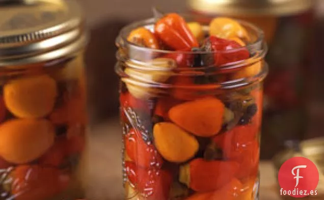 Chiles Calientes en Escabeche