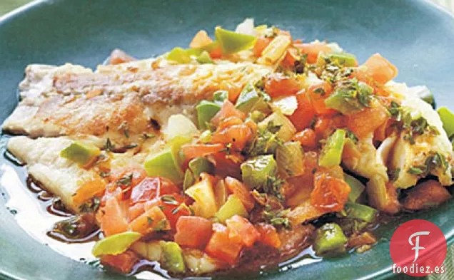 Filetes Picantes de Tilapia de Luisiana con Salsa de Verduras Salteadas