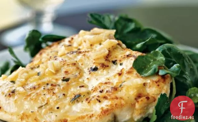 Escalopin de Pollo con Ensalada de Hierbas de Primavera