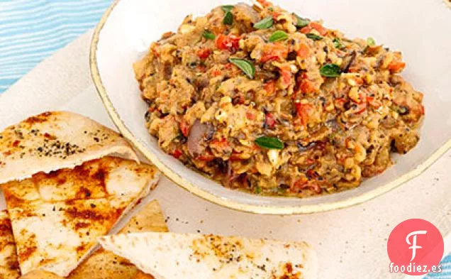 Salsa de Verduras a la Parrilla con Chips de Pita