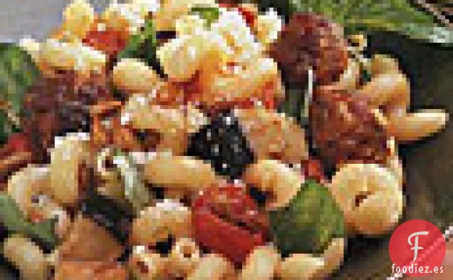 Pasta Con Salchicha, Berenjena Y Albahaca