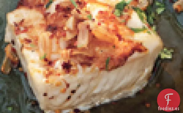 Bacalao Negro a la Parrilla con Ajo Frito y Chiles