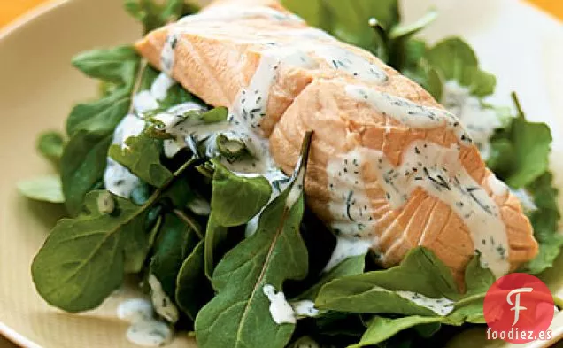 Salmón con Salsa Ligera de Eneldo