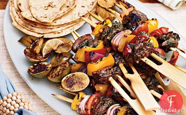 Brochetas de Carne a la Parrilla con Especias Marroquíes