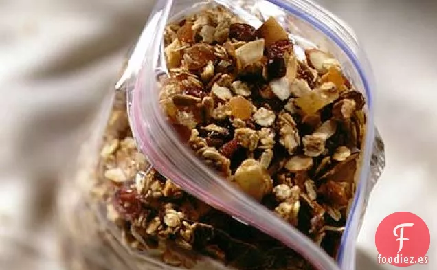 Granola Crujiente con Fruta Seca