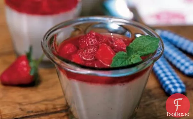 Crema de Vainilla con Mermelada de Bayas Frescas