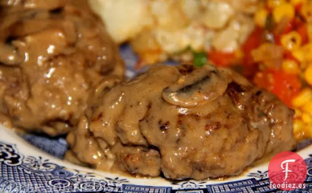 Filete de Salisbury con Salsa de Champiñones