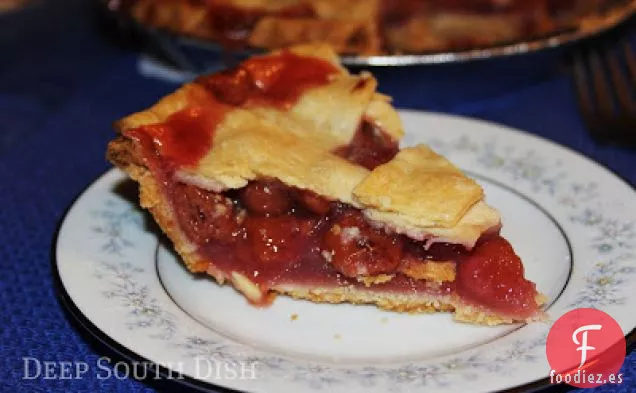 Pastel de Cereza con Tapa de Celosía