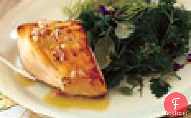Bacalao Negro Salteado con Vinagreta de Limón y Chalota y Ensalada de Hierbas Frescas