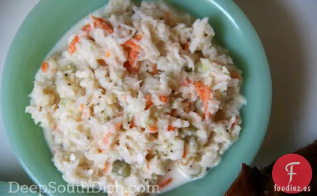 Ensalada de Col Cremosa Básica