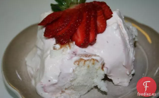 Pastel de Ángel de Fresa