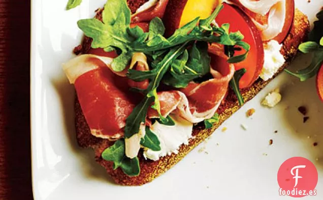 Sándwiches de Jamón y Ciruela de Cara Abierta