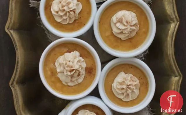 Olla De Crema De Calabaza Con Caramelo