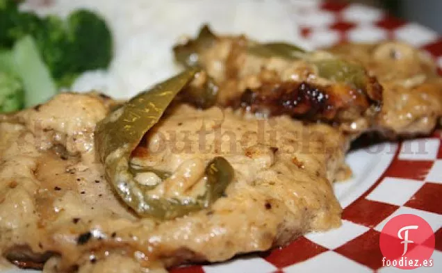 Chuletas de Cerdo Sofocadas con Salsa de Crema