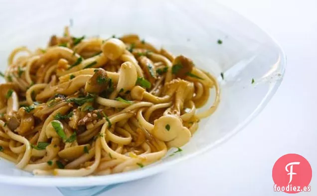 Fideos con Champiñones y Aliño de Limón y Jengibre