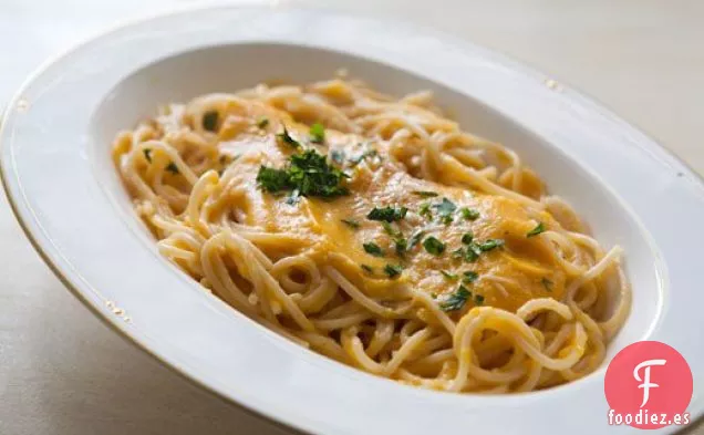 Pasta con Salsa de Parmesano a la Mantequilla