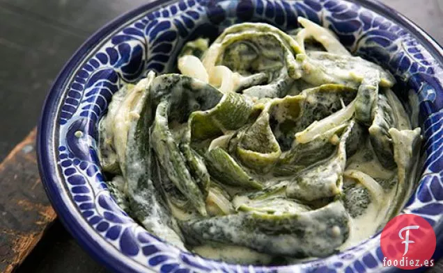 Poblanos Asados en Salsa de Crema (Rajas con Crema)