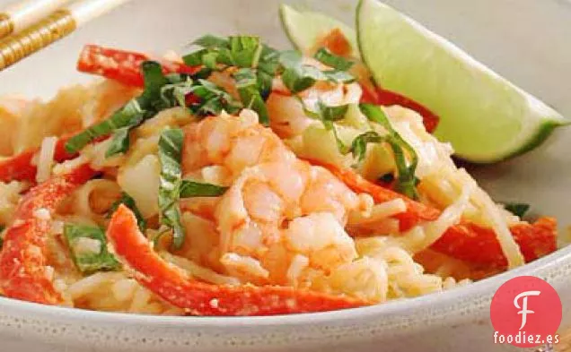 Fideos Tailandeses con Salsa de Maní