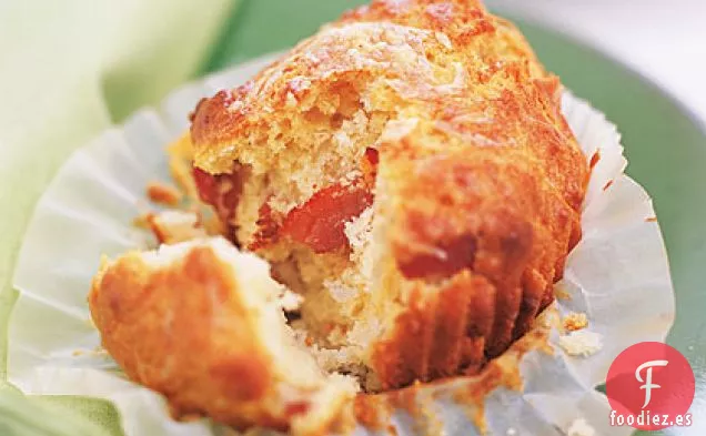 Muffins de Tocino y Queso Cheddar