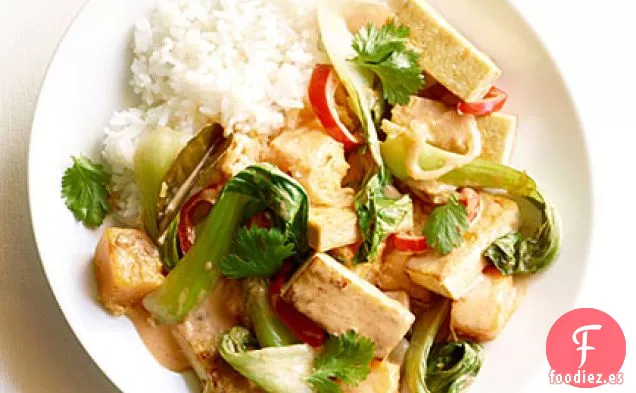 Tofu al Curry Rojo con Verduras de Otoño