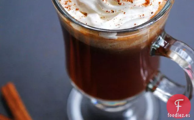 Ron con mantequilla de Calabaza de cóctel para clima frío