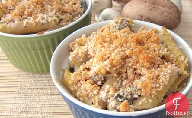 Hornear Pasta con Champiñones con Salsa de Crema de Vino Blanco (Vegano)